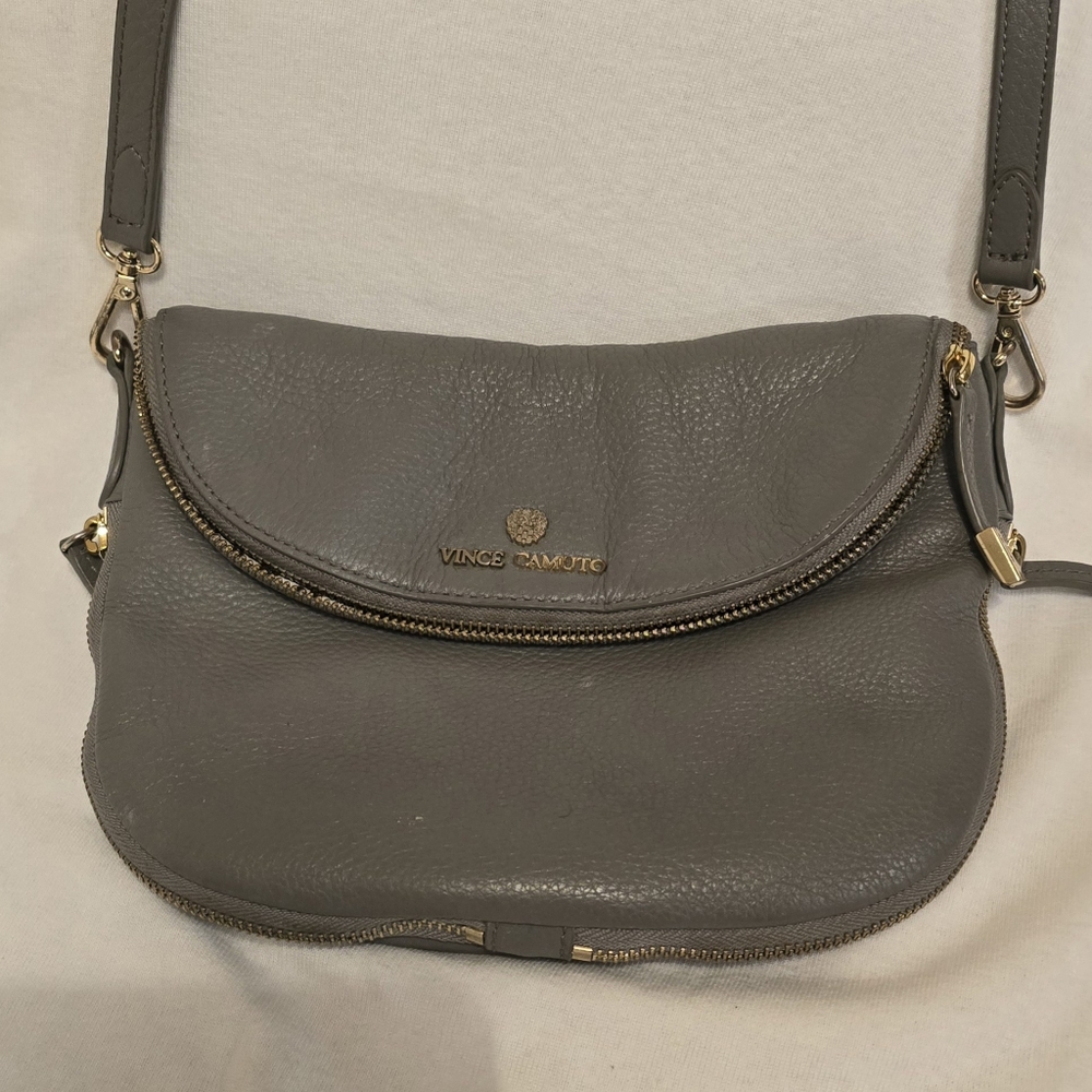 Vince Camuto Rizo Crossbody Saddle Bag in Pebbled Gray Leather